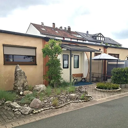 Monteurwohnung 4 Vollumen Bis 5 Personen Zum Sparpreis Apartamento *