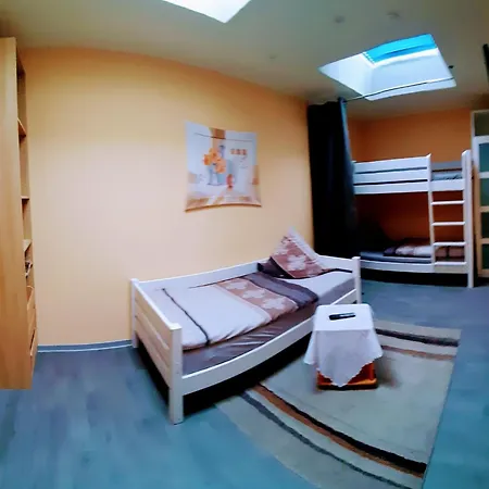 Monteurwohnung 4 Vollumen Bis 5 Personen Zum Sparpreis Apartamento *