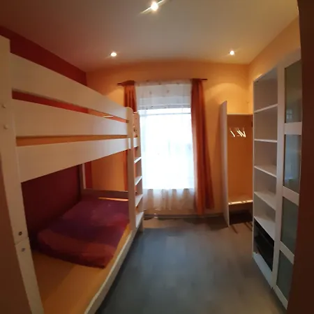 Monteurwohnung 4 Vollumen Bis 5 Personen Zum Sparpreis Apartamento *
